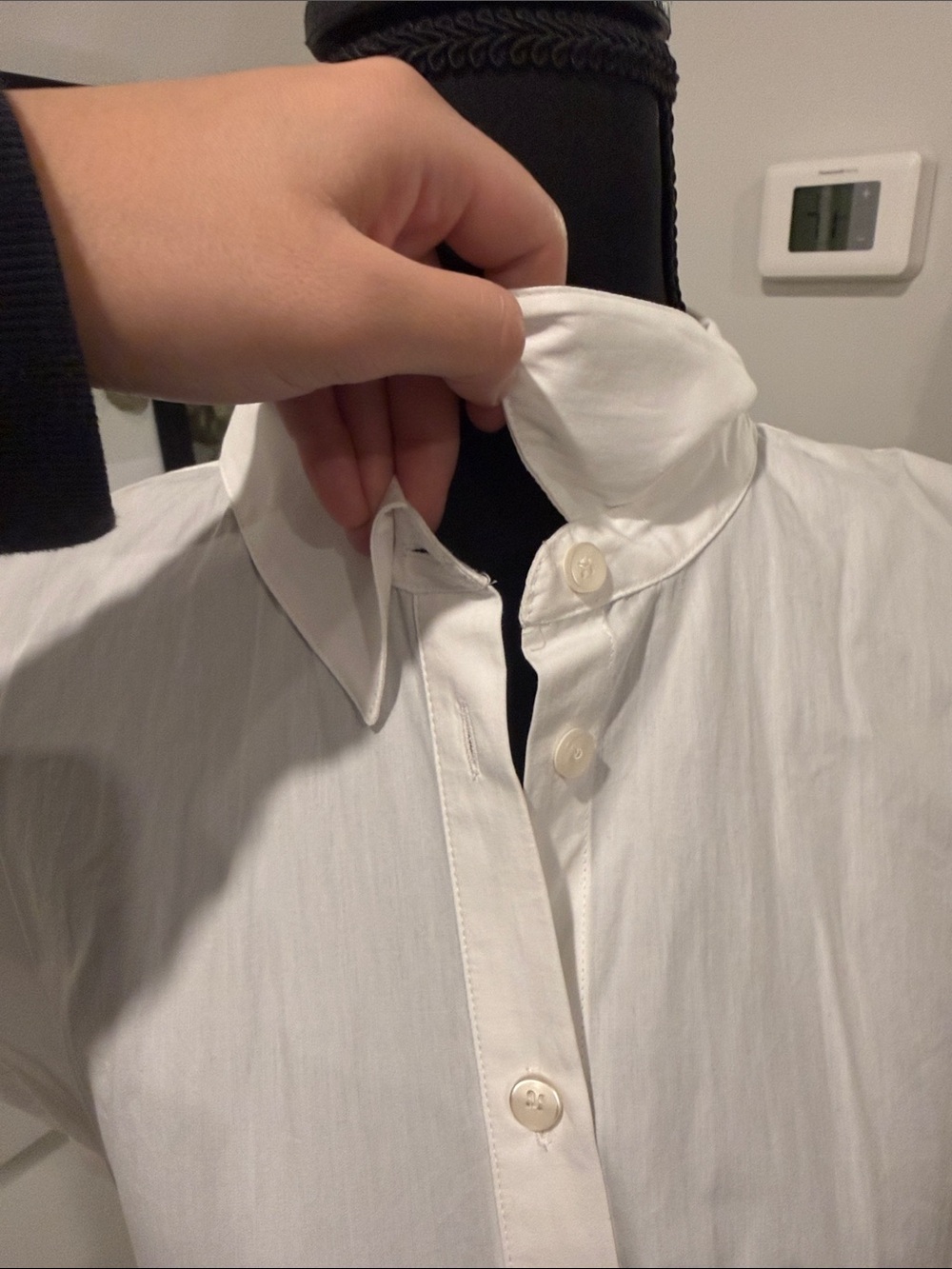 Zara White Short-Sleeve Button-Down with Front Tie - Picture 6 of 11